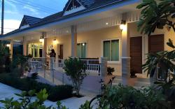 Suksopha Resort
