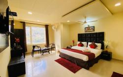 Royal Rosette Lake View Boutique Hotel
