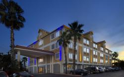 Holiday Inn Express & Suites San Antonio - Downtown Market Area By IHG