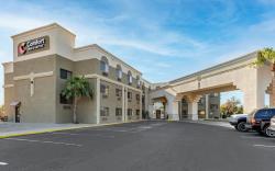 Comfort Inn and Suites Surprise Near Sun City