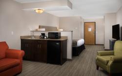 Country Inn & Suites by Radisson, Portland International Airport, OR