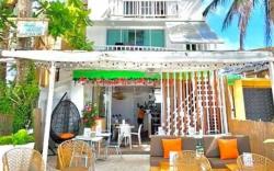 Bluewaves Beach House