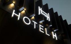 Hotel H