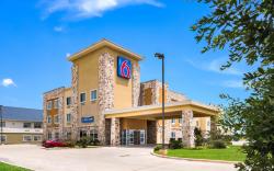 Motel 6 Mineral Wells, TX