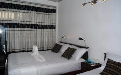 Hotel planet residency