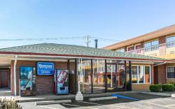 Rodeway Inn & Suites
