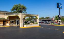 Rodeway Inn San Antonio Lackland AFB - SeaWorld