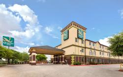 Quality Inn near SeaWorld - Lackland