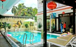 green island hoian villa