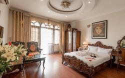 Hanoi Little Town Hotel