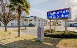 Plantation Inn & Suites Near Locust Grove I 75