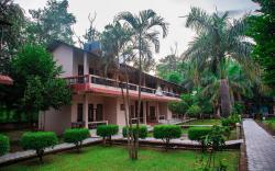 OYO 556 Chitwan Riverside Resort