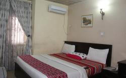 Albert Suites