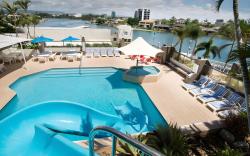 Tiki Hotel Apartments Surfers Paradise