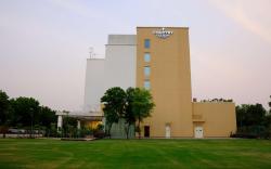 Country Inn and Suites By Radisson Gurugram Sohna Road
