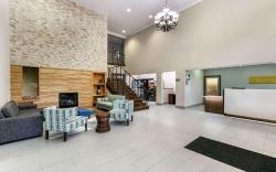 Clarion Pointe Columbus-Bradley Park