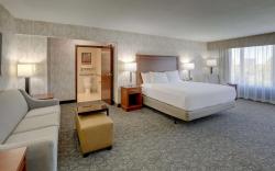 Drury Inn & Suites Charlotte University Place