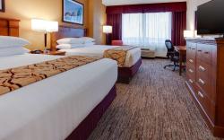 Drury Inn & Suites West Des Moines
