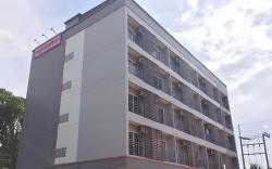 Chompu Nakarin Apartment