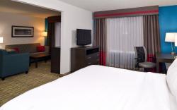 Holiday Inn Express Hotel & Suites Omaha West By IHG