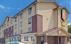 Super 8 By Wyndham Nashville/ Dntn/ Opryland Area