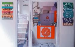 Laule'a Hostel