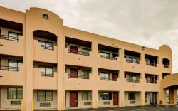 Econo Lodge East