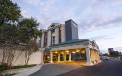 DoubleTree by Hilton Hotel Dallas - DFW Airport North