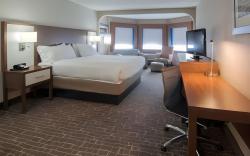 Holiday Inn Express & Suites Nashville-I-40 & I-24(Spence Lane) By IHG