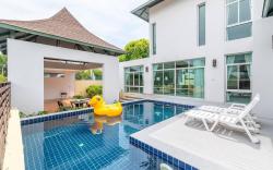 AnB pool villa Glass house close to Jomtien beach