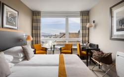 Auteuil Manotel Hotel