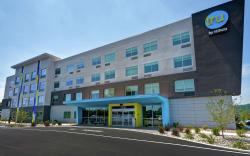 Tru by Hilton Denver, PA