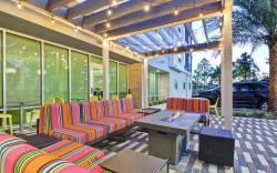 Home2 Suites by Hilton Jacksonville South St Johns Town Ctr