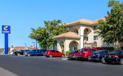 Comfort Inn & Suites Phoenix North / Deer Valley
