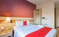 RedDoorz Premium near Bandung Station