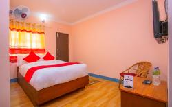 OYO 589 Hotel Trimurti