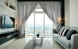 Twin Galaxy 2BR Dual-Key Balcony Near KSL/CIQ
