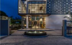 Hotel B Plus L
