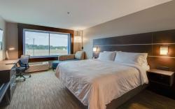Holiday Inn Express & Suites Union City By IHG