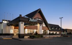 Radisson Hotel Montreal Airport