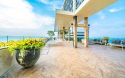 The Riviera Jomtien Condotel Pattaya