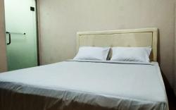 Nick/Taufik Homestay AA5