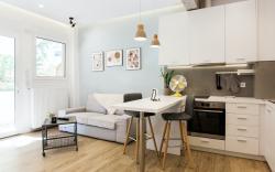 Kifissia Central Stylish Fresh Apt near Metro 1BR