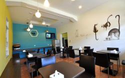 HowYoung B&B. Hometown Paradise.What a warm place!