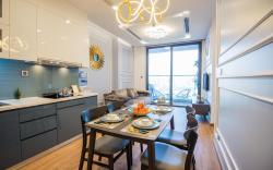Vinhomes Metropolis 1 BR apartment Near Lotte 