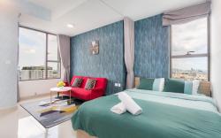 Feeling VietNam in Center City| Pool infinity edge