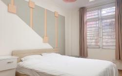 Boutique,cozy room ,west lakeview,couple getaway