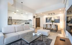 DOWNTOWN 3BR, ROOFTOP, FREE POOL