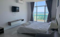 Cosy Sea View apartment by the beach #b2