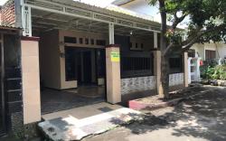 Vila Home Stay Perum Bumi Asri 3 Kamar Tidur